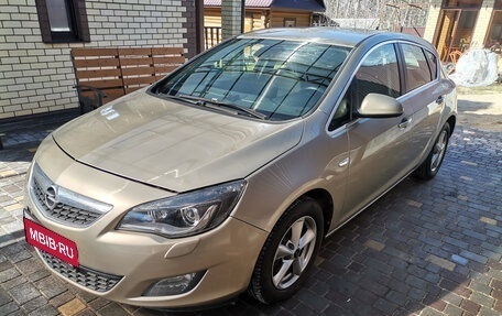 Opel Astra J, 2012 год, 790 000 рублей, 3 фотография