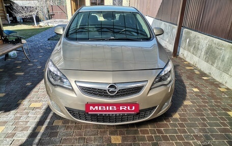 Opel Astra J, 2012 год, 790 000 рублей, 4 фотография