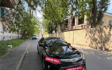 Toyota Camry, 2015 год, 1 590 000 рублей, 2 фотография