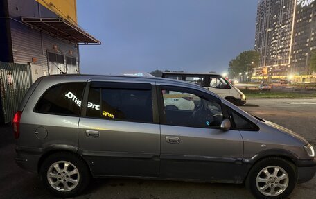 Opel Zafira A рестайлинг, 2004 год, 350 000 рублей, 3 фотография
