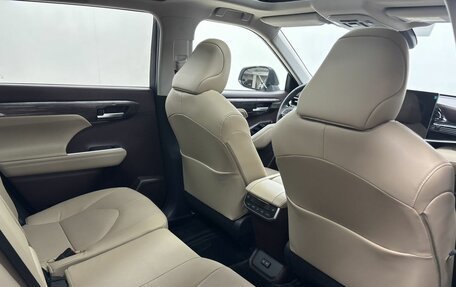 Toyota Highlander, 2026 год, 5 750 000 рублей, 13 фотография