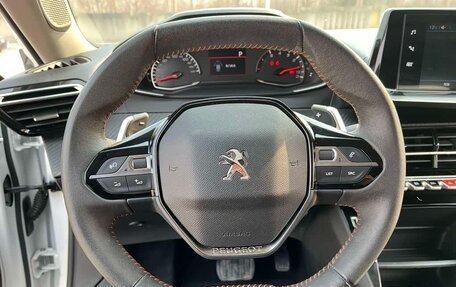Peugeot 2008 II, 2022 год, 1 425 000 рублей, 9 фотография