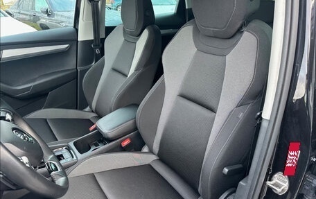 Skoda Karoq I, 2023 год, 3 212 094 рублей, 9 фотография
