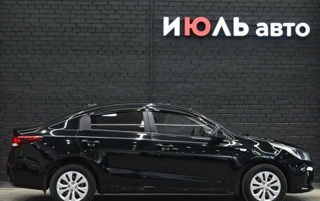 KIA Rio IV, 2018 год, 1 299 000 рублей, 10 фотография