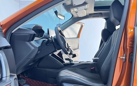 Peugeot 2008 II, 2022 год, 1 460 000 рублей, 10 фотография