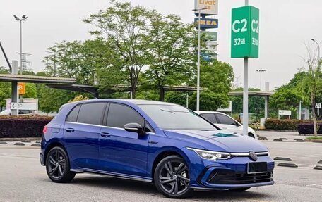 Volkswagen Golf VIII, 2023 год, 1 800 778 рублей, 3 фотография