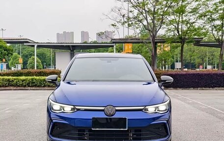 Volkswagen Golf VIII, 2023 год, 1 800 778 рублей, 2 фотография