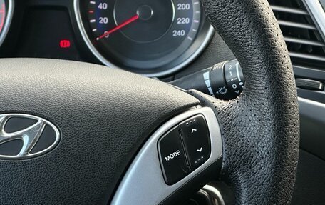 Hyundai Elantra V, 2014 год, 990 000 рублей, 18 фотография