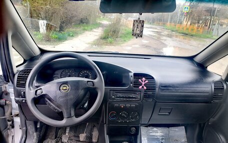 Opel Zafira A рестайлинг, 2000 год, 500 000 рублей, 12 фотография