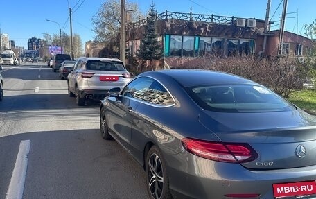 Mercedes-Benz C-Класс, 2019 год, 2 850 000 рублей, 1 фотография