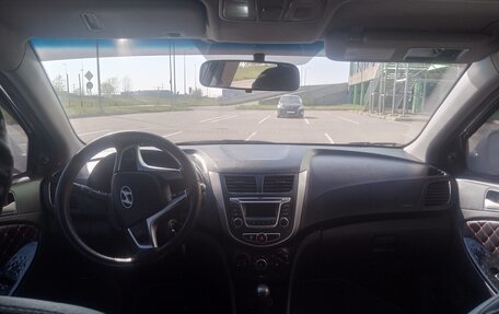 Hyundai Solaris II рестайлинг, 2011 год, 670 000 рублей, 7 фотография