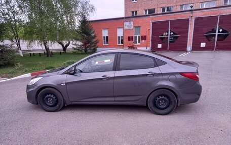 Hyundai Solaris II рестайлинг, 2013 год, 550 000 рублей, 4 фотография