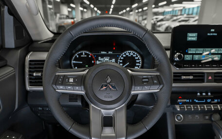 Mitsubishi L200, 2025 год, 5 550 000 рублей, 10 фотография