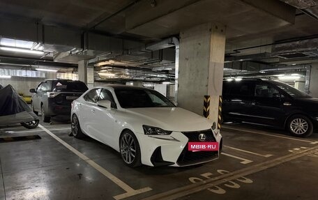 Lexus IS III, 2018 год, 3 450 000 рублей, 2 фотография