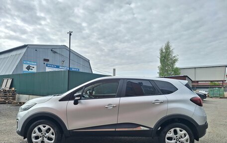 Renault Kaptur I рестайлинг, 2017 год, 1 049 000 рублей, 2 фотография
