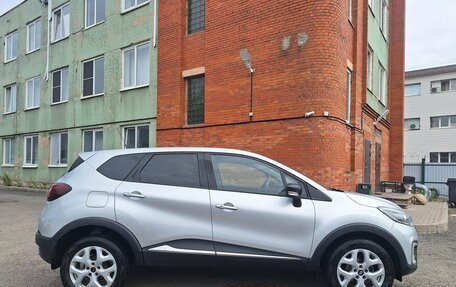 Renault Kaptur I рестайлинг, 2017 год, 1 049 000 рублей, 6 фотография