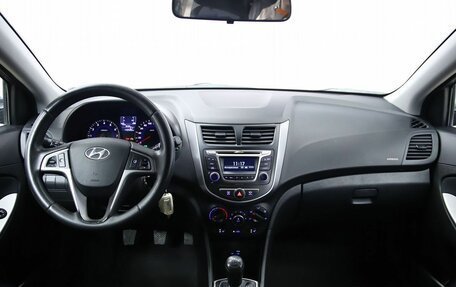 Hyundai Solaris II рестайлинг, 2015 год, 910 000 рублей, 15 фотография