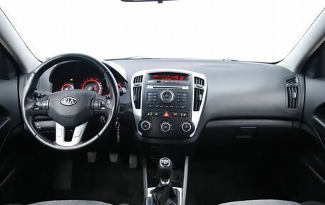 KIA cee'd I рестайлинг, 2010 год, 670 000 рублей, 12 фотография