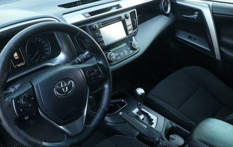 Toyota RAV4, 2016 год, 2 117 000 рублей, 5 фотография