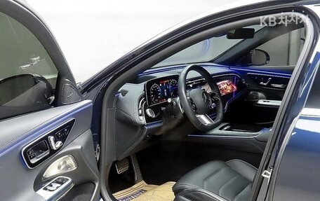 Mercedes-Benz E-Класс, 2024 год, 6 392 000 рублей, 5 фотография