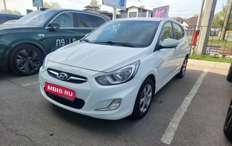 Hyundai Solaris II рестайлинг, 2013 год, 799 000 рублей, 1 фотография