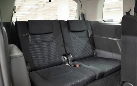 Toyota ISis I, 2010 год, 1 299 000 рублей, 9 фотография