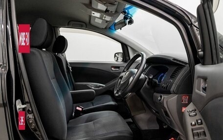 Toyota ISis I, 2010 год, 1 299 000 рублей, 7 фотография