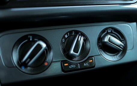 Volkswagen Polo VI (EU Market), 2020 год, 1 299 000 рублей, 24 фотография