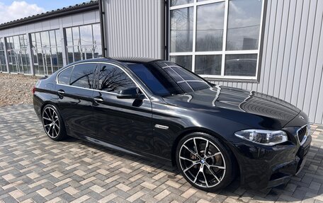 BMW 5 серия, 2014 год, 2 690 000 рублей, 2 фотография