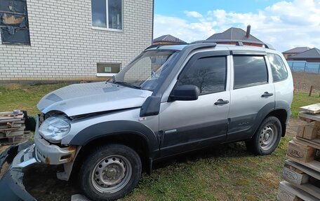 Chevrolet Niva I рестайлинг, 2013 год, 250 000 рублей, 2 фотография