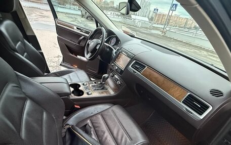 Volkswagen Touareg III, 2016 год, 3 190 000 рублей, 13 фотография