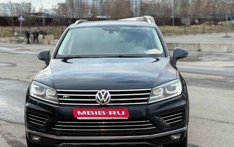 Volkswagen Touareg III, 2016 год, 3 190 000 рублей, 17 фотография