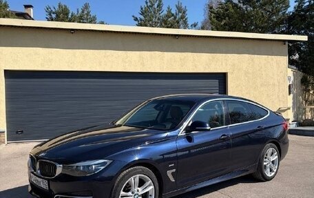 BMW 3 серия, 2018 год, 2 700 000 рублей, 7 фотография