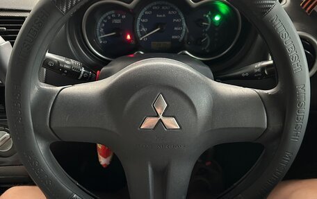 Mitsubishi Colt VI рестайлинг, 2004 год, 550 000 рублей, 3 фотография
