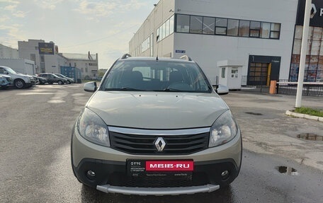 Renault Sandero I, 2013 год, 660 000 рублей, 2 фотография
