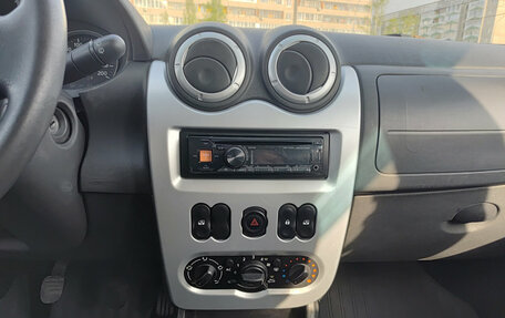 Renault Sandero I, 2013 год, 660 000 рублей, 18 фотография