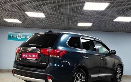 Mitsubishi Outlander III рестайлинг 3, 2018 год, 2 470 000 рублей, 5 фотография