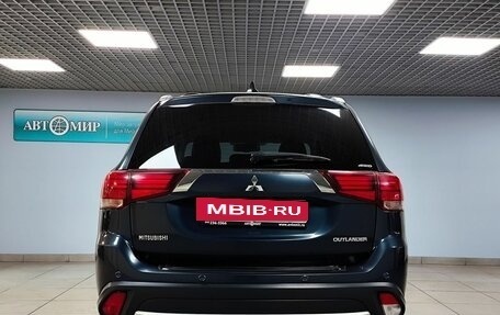 Mitsubishi Outlander III рестайлинг 3, 2018 год, 2 470 000 рублей, 6 фотография