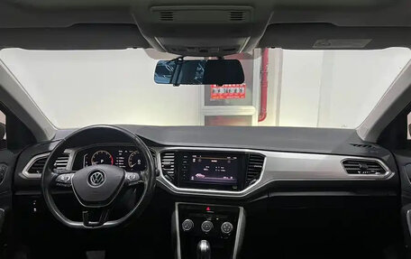 Volkswagen T-Roc I, 2022 год, 1 710 555 рублей, 4 фотография