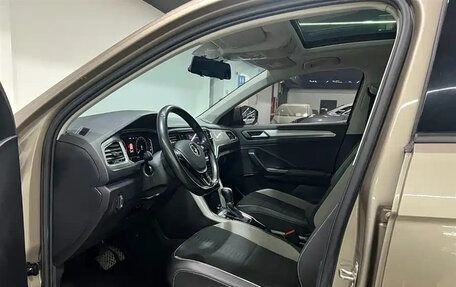 Volkswagen T-Roc I, 2022 год, 1 710 555 рублей, 9 фотография