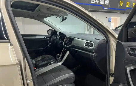 Volkswagen T-Roc I, 2022 год, 1 710 555 рублей, 10 фотография