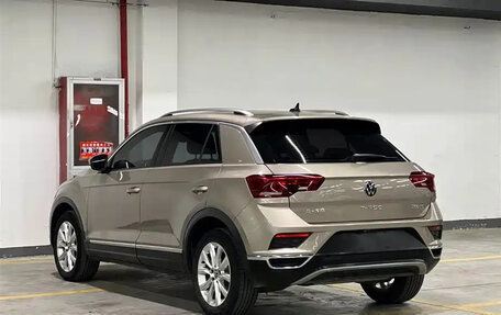 Volkswagen T-Roc I, 2022 год, 1 710 555 рублей, 15 фотография