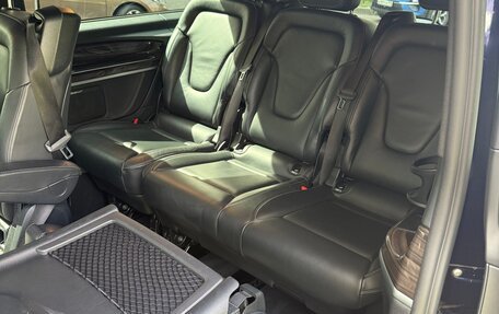 Mercedes-Benz V-Класс, 2019 год, 4 550 000 рублей, 7 фотография