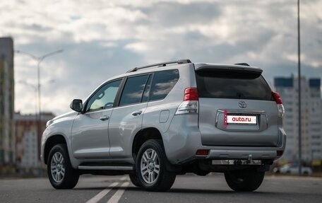 Toyota Land Cruiser Prado 150 рестайлинг 2, 2010 год, 3 000 000 рублей, 4 фотография