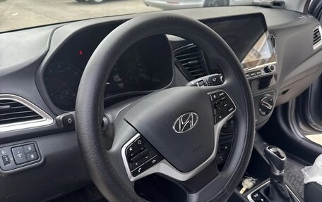 Hyundai Solaris II рестайлинг, 2021 год, 1 950 000 рублей, 6 фотография