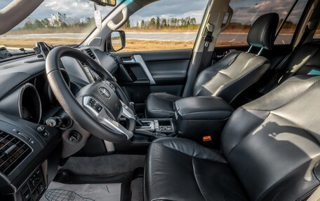Toyota Land Cruiser Prado 150 рестайлинг 2, 2010 год, 3 000 000 рублей, 25 фотография