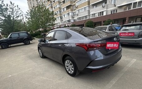 Hyundai Solaris II рестайлинг, 2021 год, 1 950 000 рублей, 3 фотография