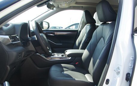 Toyota Highlander, 2026 год, 5 980 000 рублей, 7 фотография