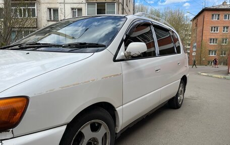 Toyota Ipsum II, 1999 год, 460 000 рублей, 10 фотография