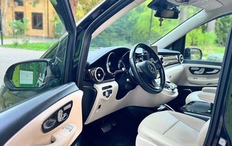 Mercedes-Benz V-Класс, 2016 год, 4 750 000 рублей, 6 фотография